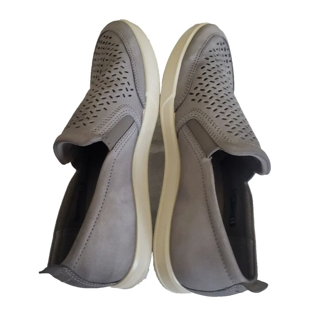 ECCO Collin 2.0 Perforated Slip On Shoes Men Size 10 Gray Nubuck Comfort Loafers